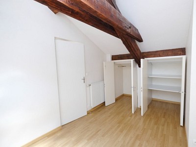 APPARTEMENT T3 A LOUER - ST ETIENNE FAURIEL - 46,3 m2 - 490 € charges comprises par mois