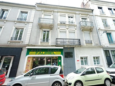 APPARTEMENT T3 A LOUER - ST ETIENNE FAURIEL - 46,3 m2 - 490 € charges comprises par mois