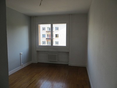 APPARTEMENT T3 A LOUER - ST ETIENNE FAURIEL - 58.39 m2 - 570 € charges comprises par mois