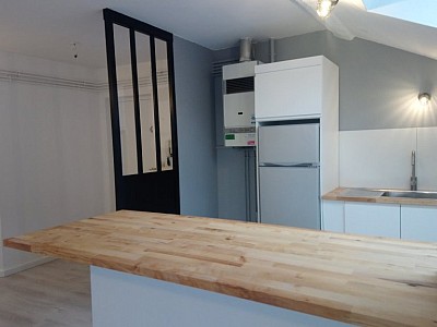 APPARTEMENT T3 A LOUER - ST ETIENNE FAURIEL - 46.02 m2 - 512 € charges comprises par mois