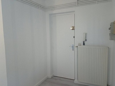APPARTEMENT T3 A LOUER - ST ETIENNE FAURIEL - 46.02 m2 - 512 € charges comprises par mois