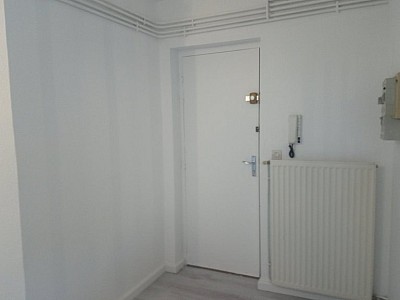 APPARTEMENT T3 A LOUER - ST ETIENNE FAURIEL - 46.02 m2 - 512 € charges comprises par mois