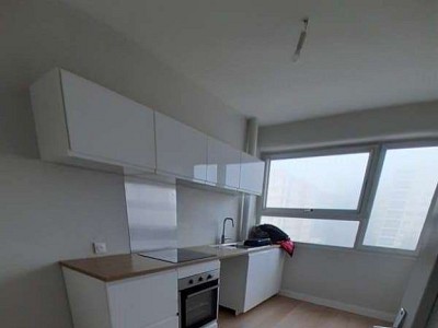 APPARTEMENT T3 A LOUER - ST ETIENNE FAURIEL - 73.55 m2 - 670 € charges comprises par mois