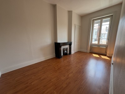 APPARTEMENT T3 A LOUER - ST ETIENNE FAURIEL - 93.65 m2 - 800 &euro; charges comprises par mois