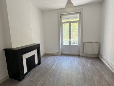 APPARTEMENT T3 A LOUER - ST ETIENNE FAURIEL - 57.5 m2 - 550 &euro; charges comprises par mois
