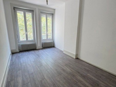 APPARTEMENT T3 A LOUER - ST ETIENNE FAURIEL - 57.5 m2 - 550 &euro; charges comprises par mois
