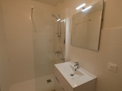 APPARTEMENT T3 A LOUER - ST ETIENNE FAURIEL - 59 m2 - 640 € charges comprises par mois