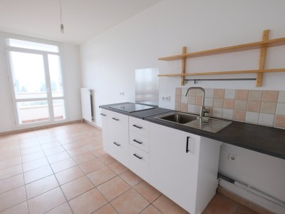 APPARTEMENT T3 A LOUER - ST ETIENNE FAURIEL - 61,47 m2 - 690 € charges comprises par mois