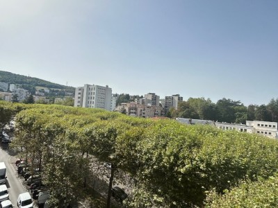 APPARTEMENT T3 A LOUER - ST ETIENNE FAURIEL - 75.76 m2 - 680 € charges comprises par mois