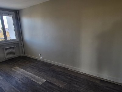 APPARTEMENT T3 A LOUER - ST ETIENNE FAURIEL - 87.22 m2 - 865€ charges comprises par mois