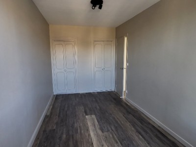 APPARTEMENT T3 A LOUER - ST ETIENNE FAURIEL - 87.22 m2 - 865€ charges comprises par mois