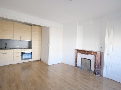APPARTEMENT T3 A LOUER - ST ETIENNE FAURIEL - 58.2 m2 - 540€ charges comprises par mois