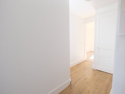 APPARTEMENT T3 A LOUER - ST ETIENNE FAURIEL - 58.2 m2 - 540€ charges comprises par mois