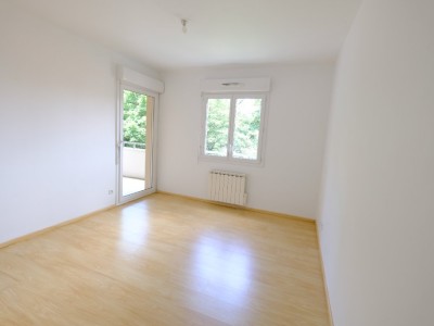 APPARTEMENT T3 A LOUER - ST ETIENNE FAURIEL - 66.75 m2 - 745 € charges comprises par mois