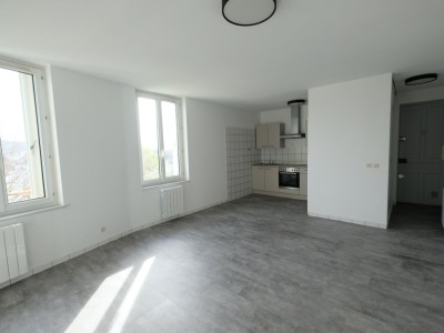 APPARTEMENT T3 - ST ETIENNE FAURIEL - 59,81 m2 - LOUÉ