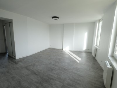 APPARTEMENT T3 - ST ETIENNE FAURIEL - 59,81 m2 - LOUÉ