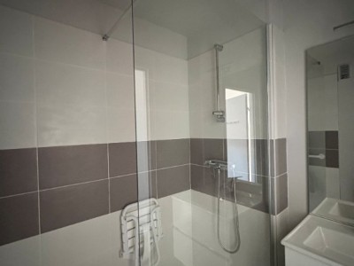 APPARTEMENT T3 A LOUER - ST ETIENNE FAURIEL - 67.79 m2 - 610�&euro; charges comprises par mois