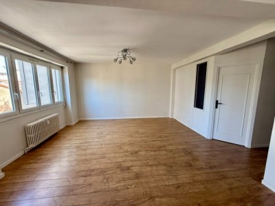 APPARTEMENT T3 A LOUER - ST ETIENNE FAURIEL - 74.84 m2 - 750 € charges comprises par mois