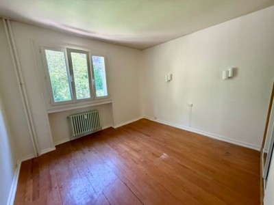 APPARTEMENT T3 A LOUER - ST ETIENNE FAURIEL - 74.84 m2 - 750 € charges comprises par mois