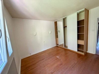APPARTEMENT T3 A LOUER - ST ETIENNE FAURIEL - 74.84 m2 - 750 € charges comprises par mois