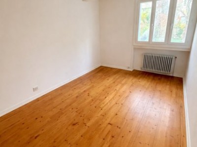 APPARTEMENT T3 A LOUER - ST ETIENNE FAURIEL - 74.84 m2 - 750 € charges comprises par mois