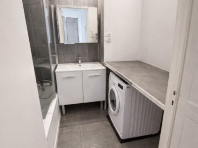 APPARTEMENT T3 A LOUER - ST ETIENNE FAURIEL - 74.84 m2 - 750 € charges comprises par mois