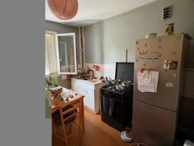 APPARTEMENT T3 A LOUER - ST ETIENNE FAURIEL - 60 m2 - 650 &euro; charges comprises par mois