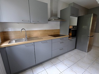 APPARTEMENT T3 A LOUER - ST ETIENNE FAURIEL - 69.27 m2 - 650€ charges comprises par mois