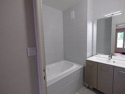 APPARTEMENT T3 A LOUER - ST ETIENNE FAURIEL - 69.27 m2 - 650€ charges comprises par mois
