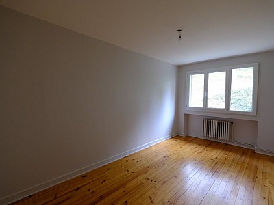 APPARTEMENT T3 A LOUER - ST ETIENNE FAURIEL - 69.27 m2 - 650€ charges comprises par mois