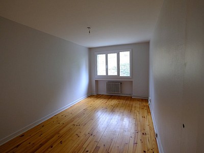 APPARTEMENT T3 A LOUER - ST ETIENNE FAURIEL - 69.27 m2 - 650€ charges comprises par mois