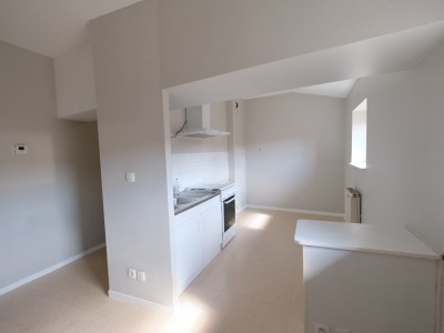 APPARTEMENT T3 A LOUER - ST ETIENNE FAURIEL - 66,87 m2 - 469 € charges comprises par mois