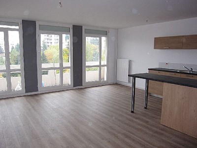 APPARTEMENT T3 A LOUER - ST ETIENNE FAURIEL - 65 m2 - 710€ charges comprises par mois