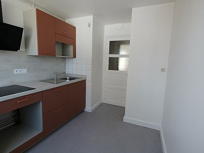 APPARTEMENT T3 A LOUER - ST ETIENNE FOURNEYRON - 60 m2 - 555 &euro; charges comprises par mois