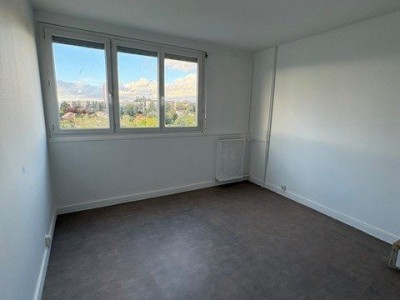 APPARTEMENT T3 A LOUER - ST ETIENNE LA MÉTARE - 67.79 m2 - 610 &euro; charges comprises par mois