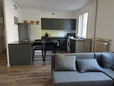 APPARTEMENT T3 A LOUER - ST ETIENNE LE SOLEIL - 67.9 m2 - 570€ charges comprises par mois