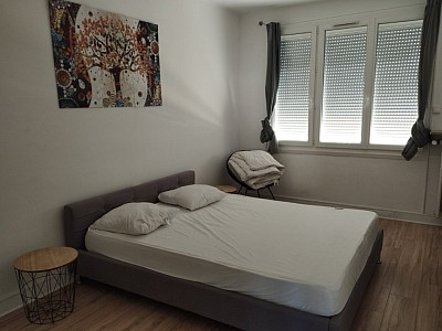 APPARTEMENT T3 A LOUER - ST ETIENNE LE SOLEIL - 67.9 m2 - 570€ charges comprises par mois