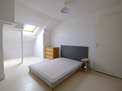 APPARTEMENT T3 A LOUER - ST ETIENNE MONTPLAISIR - 67 m2 - 520�&euro; charges comprises par mois