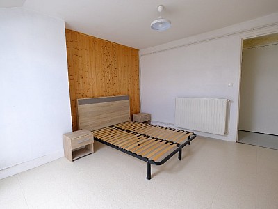 APPARTEMENT T3 A LOUER - ST ETIENNE MONTPLAISIR - 67 m2 - 520�&euro; charges comprises par mois