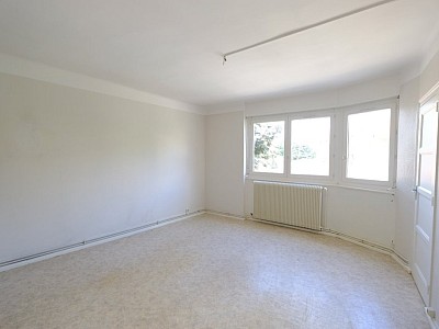 APPARTEMENT T3 A LOUER - ST ETIENNE MONTPLAISIR - 64.45 m2 - 490€ charges comprises par mois