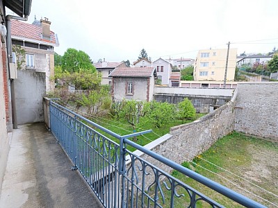 APPARTEMENT T3 A LOUER - ST ETIENNE MONTPLAISIR - 70.24 m2 - 590€ charges comprises par mois