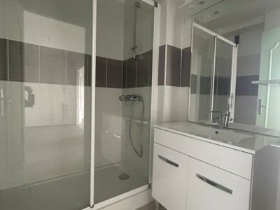 APPARTEMENT T3 A LOUER - ST ETIENNE MONTPLAISIR - 68.75 m2 - 645€ charges comprises par mois