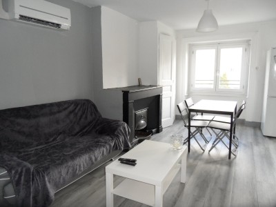 APPARTEMENT T3 A LOUER - ST ETIENNE PLACE ANATOLE FRANCE - 58.21 m2 - 660 &euro; charges comprises par mois