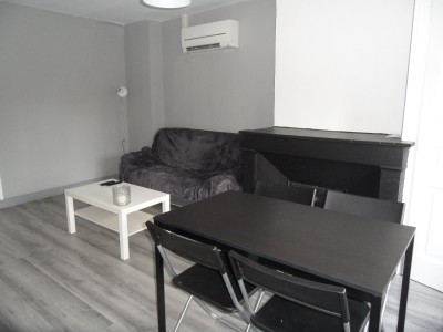 APPARTEMENT T3 A LOUER - ST ETIENNE PLACE ANATOLE FRANCE - 58.21 m2 - 660 &euro; charges comprises par mois