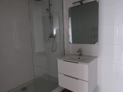 APPARTEMENT T3 A LOUER - ST ETIENNE PREFECTURE - 75 m2 - 590 € charges comprises par mois