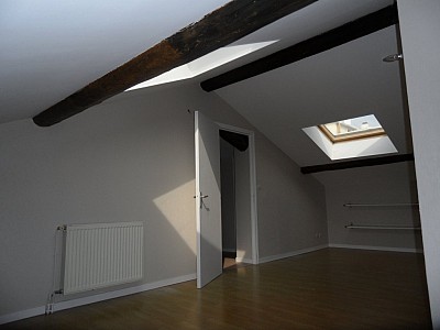 APPARTEMENT T3 A LOUER - ST ETIENNE PREFECTURE - 63.06 m2 - 440€ charges comprises par mois