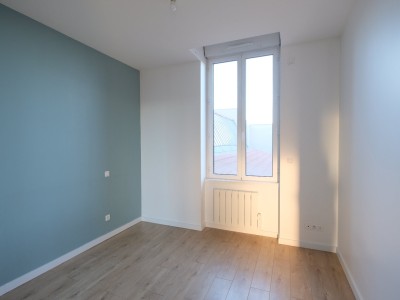 APPARTEMENT T3 A LOUER - ST ETIENNE ZENITH - 62 m2 - 600 € charges comprises par mois