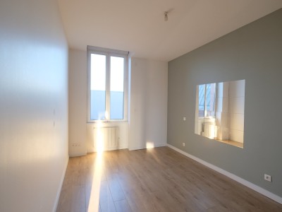 APPARTEMENT T3 A LOUER - ST ETIENNE ZENITH - 62 m2 - 600 € charges comprises par mois