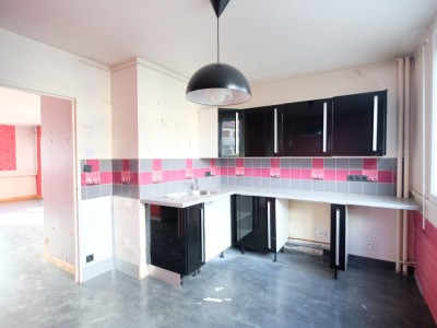 APPARTEMENT T3 A VENDRE - FIRMINY - 115.59 m2 - 97000€