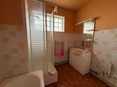 APPARTEMENT T3 A VENDRE - LE CHAMBON FEUGEROLLES - 65.45 m2 - 68�000�&euro;